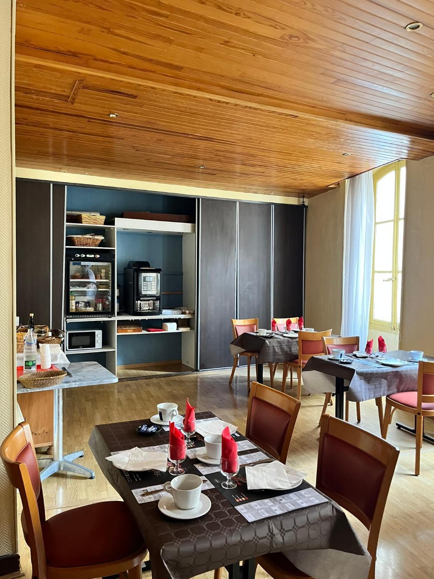 Hotel Restaurant Les Arcades Hotel 2*