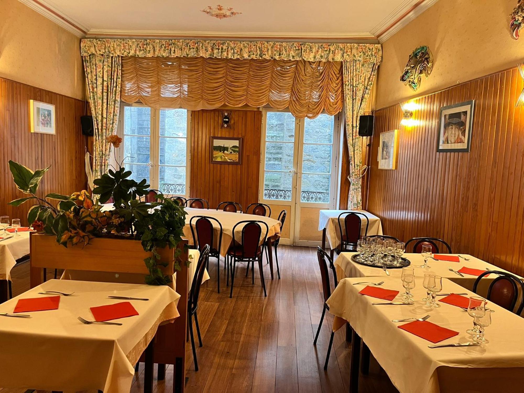Hotel Restaurant Les Arcades Limoux